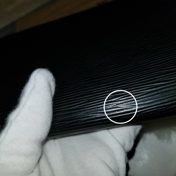 LOUIS VUITTON EPI POCHETTE Black hand bag - Picture 13 of 14